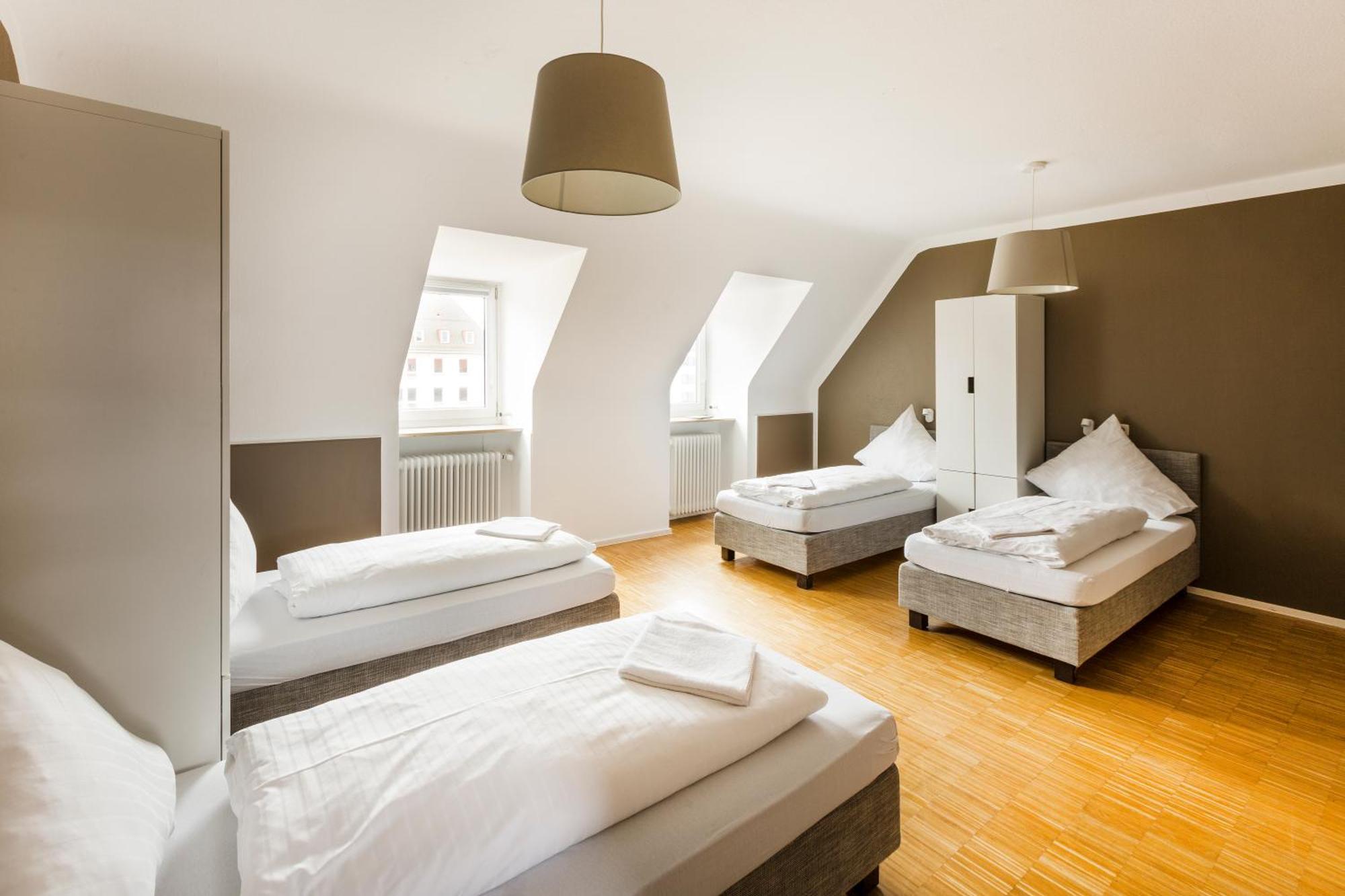 Five Reasons Hostel & Hotel Hostel *
