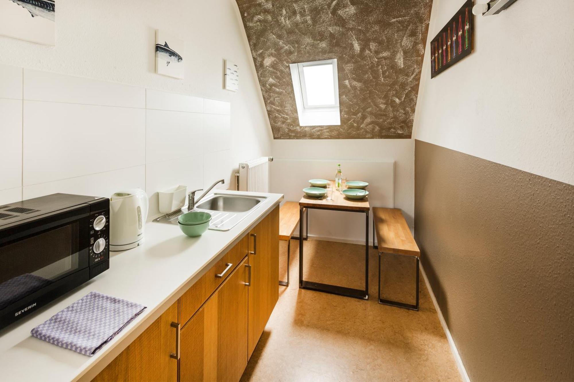 Five Reasons Hostel & Hotel
