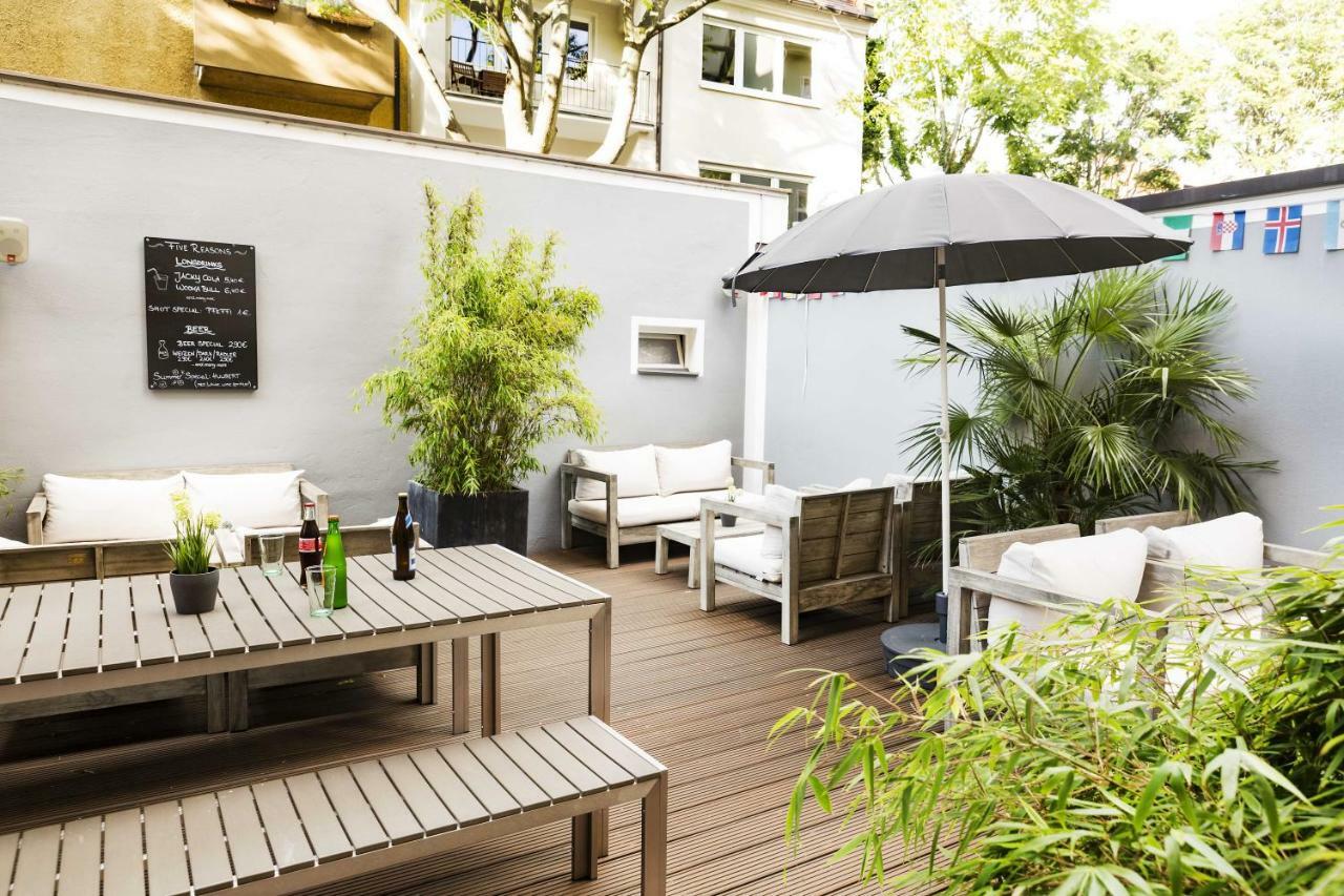 Five Reasons Hostel & Hotel Hostel